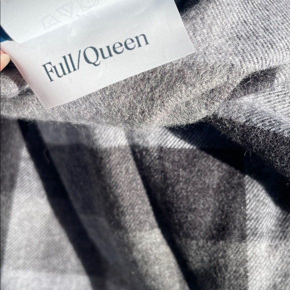 Brooklinen Flannel Duvet Cover - Picture 5 of 5